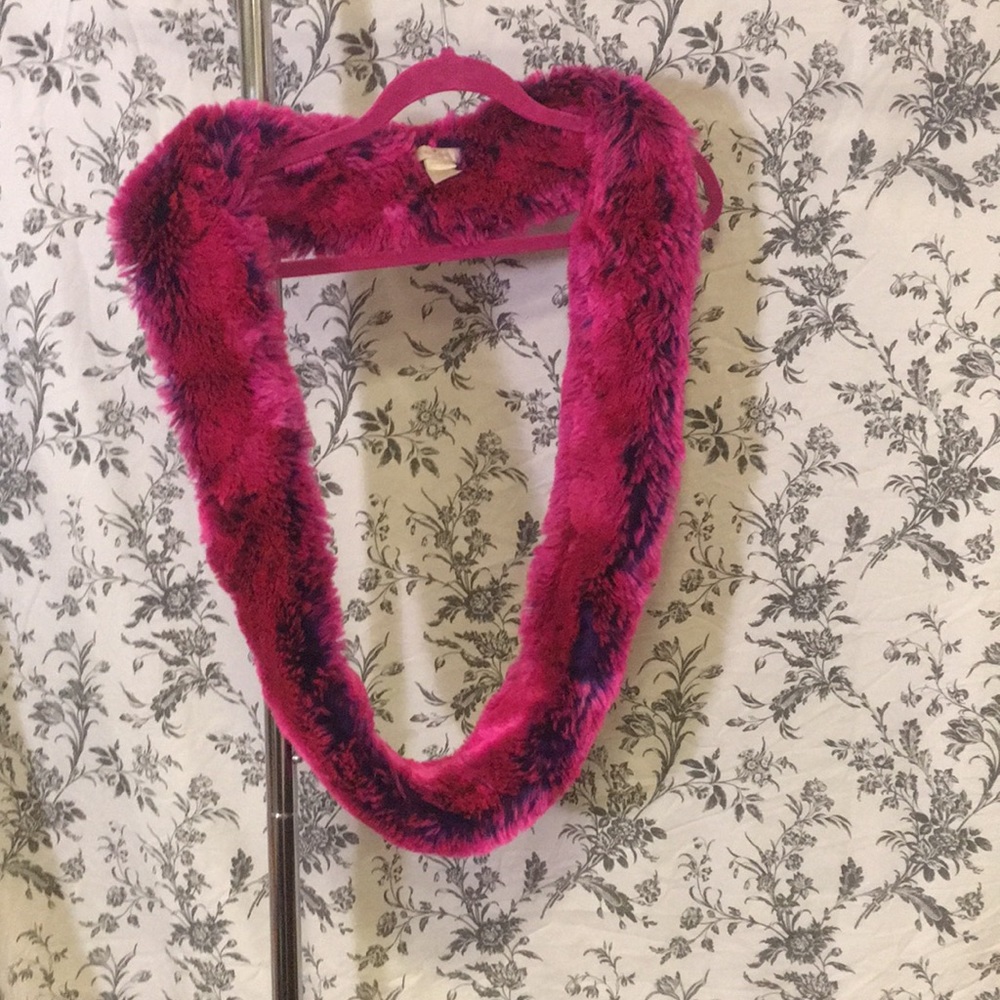 Faux fur scarf- RARE two tone